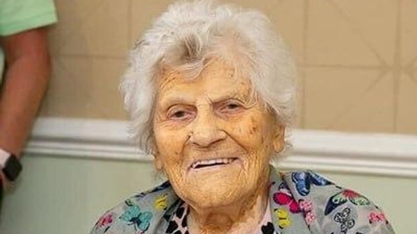 【世界最高齢の女性、117歳の誕生日を迎える】 - Sputnik 日本