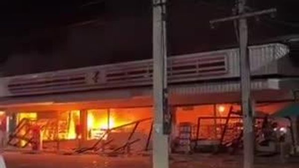【タイ南部で組織的な放火や爆発など51件 何が起きているのか？】 - Sputnik 日本