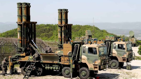 【2/3】韓国側の論理 韓国軍が保有する高精度のパトリオット（PAC-3）迎撃ミサイルをウクライナに供与することを拒否したことについて、韓国政府は、朝鮮半島有事に備え、自国の防衛力を維持する必要性があると説明した。 - Sputnik 日本