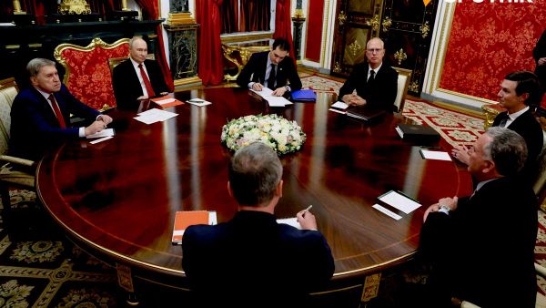 【プーチン氏、米特使らと会談 「内容があり、建設的かつ率直」＝露大統領補佐官】 - Sputnik 日本