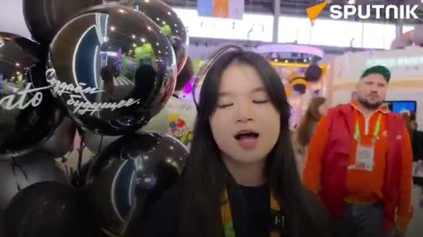 【国際青年フェスティバルは、ロシアを知る絶好の機会＝フェス参加者】 ベトナム人大学生のトラン・フォン・アンさんは、ロシアのエカテリンブルグで開催中の国際青年フェスティバルに参加することを決めた理由や、同フェスティバルが多極的世界の強化にどのように役立つかについて語った。 - Sputnik 日本