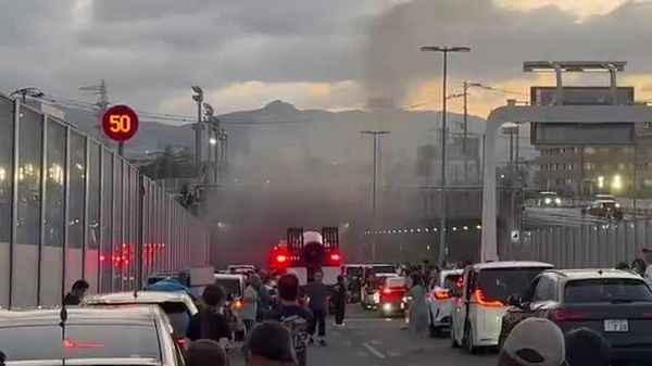 【トンネルで車両火災 1人ケガ 福岡都市高速】 - Sputnik 日本