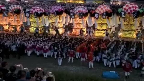 【「太鼓台の下敷きに」 秋祭りに参加していた副市長が死亡 愛媛・西条市】 - Sputnik 日本