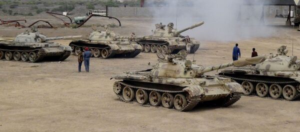 ハーディー大統領を支持の軍部、アリ・アナド航空基地を歩哨 ハーディー大統領を支持の軍部、アリ・アナド航空基地を歩哨 - Sputnik 日本