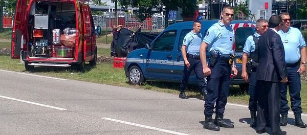 フランス、バスとトラックが衝突、40人が犠牲に - Sputnik 日本