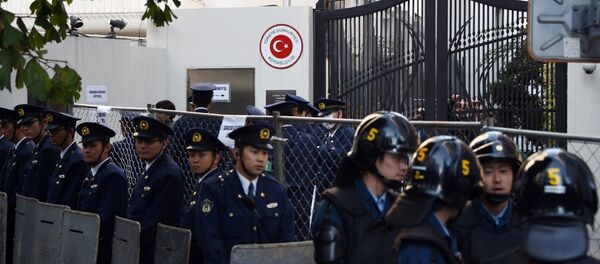 東京のトルコ大使館前の騒ぎで10人負傷（ビデオ） - Sputnik 日本