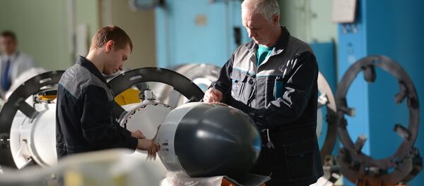 ロシアのミサイル工場は3交代制で稼動している、シリア作戦のため ロシアのミサイル工場は3交代制で稼動している、シリア作戦のため - Sputnik 日本