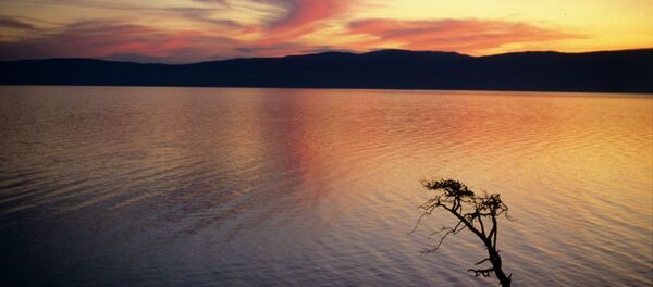 バイカル湖に隕石落下 バイカル湖に隕石落下 - Sputnik 日本