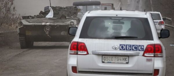 ドンバスの接触ライン近くでＯＳＣＥ使節団の自動車が爆発 - Sputnik 日本