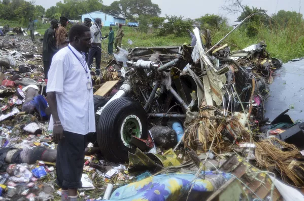南スーダンにアントノフ１２型機が墜落 - Sputnik 日本