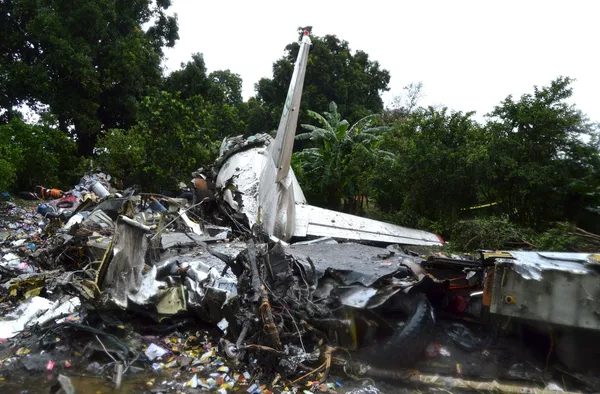 南スーダンにアントノフ１２型機が墜落 - Sputnik 日本