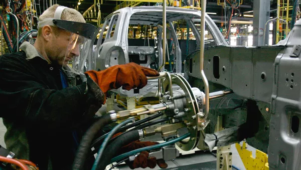 大同メタル　ロシアで自動車部品生産へ - Sputnik 日本