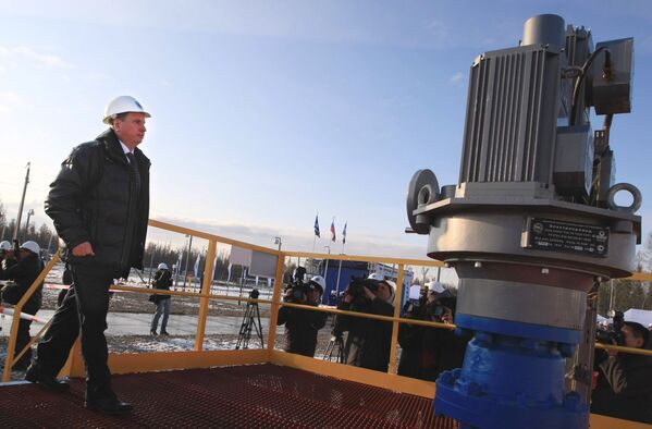 ESPOのタラカン油田―タイシェト区間開通記念式典における第一副首相イーゴリ・セーチン - Sputnik 日本