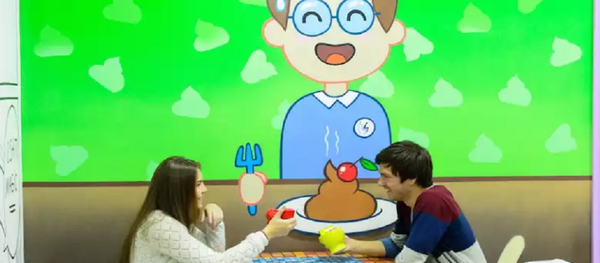 モスクワ、便器のお皿で食べるカフェが登場 モスクワ、便器のお皿で食べるカフェが登場 - Sputnik 日本