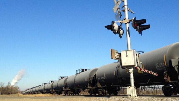 Из-за крушения нефтяного поезда в Висконсине объявлена эвакуация - Sputnik 日本