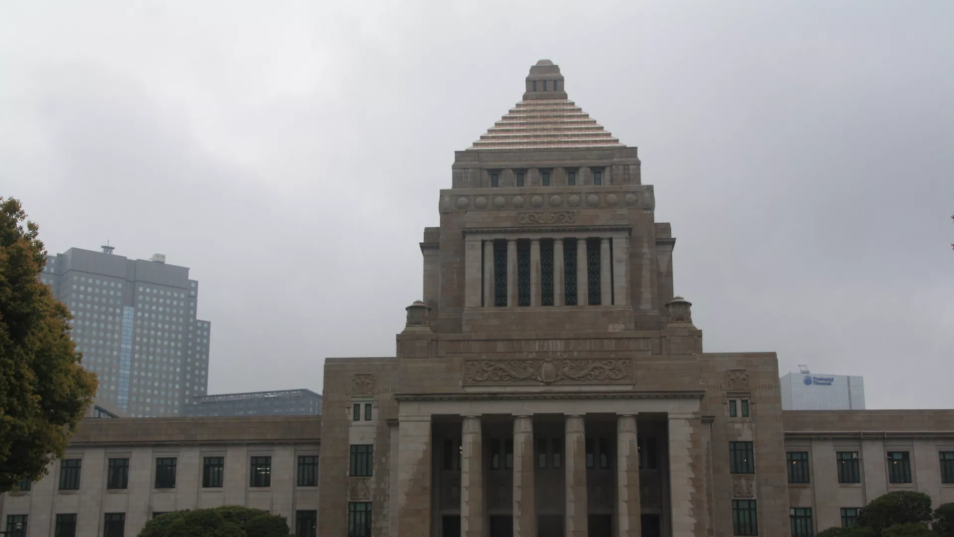 防衛財源法、２３日衆院通過へ　財務相不信任案は否決