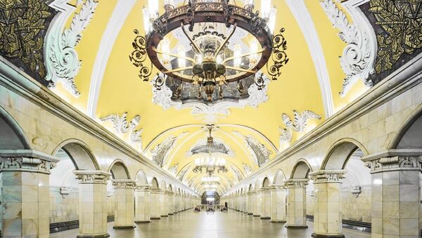 モスクワ地下鉄、人を魅了する絢爛さ - Sputnik 日本