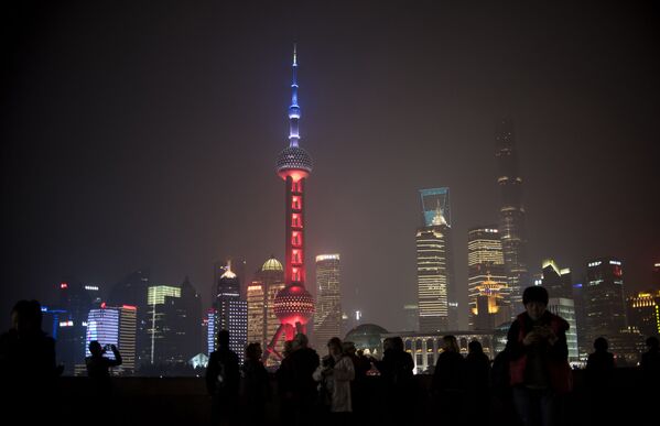 上海のテレビ塔「東洋の真珠」、テロ犠牲者を哀悼しフランス国旗色に染められる - Sputnik 日本