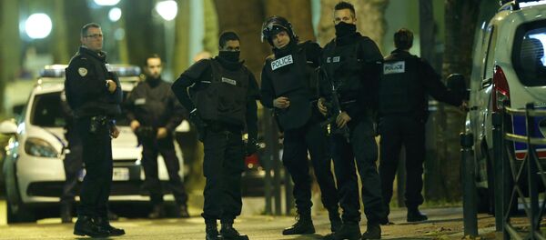 「スプートニク」の独占映像　サンドニでの特別作戦 - Sputnik 日本