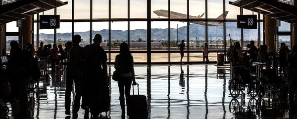 アラビア語話者の男性2人、米国の飛行機への搭乗を拒まれる アラビア語話者の男性2人、米国の飛行機への搭乗を拒まれる - Sputnik 日本