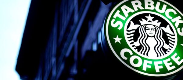 長野・中央自動車道 諏訪湖SAにある「スターバックス」にトレーラー突っ込む 長野・中央自動車道 諏訪湖SAにある「スターバックス」にトレーラー突っ込む - Sputnik 日本