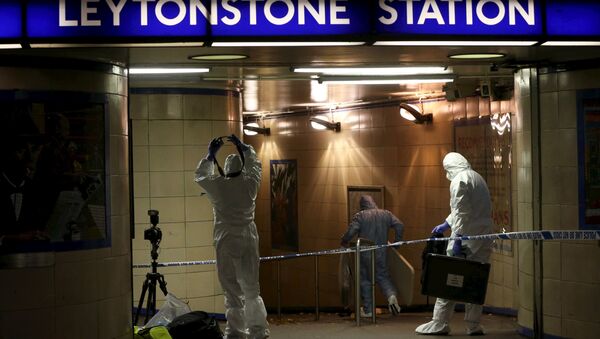刃物をもった男性、ロンドンで地下鉄乗客を襲う - Sputnik 日本
