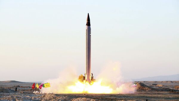 イラン、高精度弾道ミサイル実験を実施 - Sputnik 日本