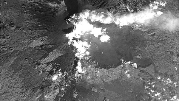 ロシア宇宙機器がエトナ火山の２０年ぶりの大噴火をとらえた - Sputnik 日本