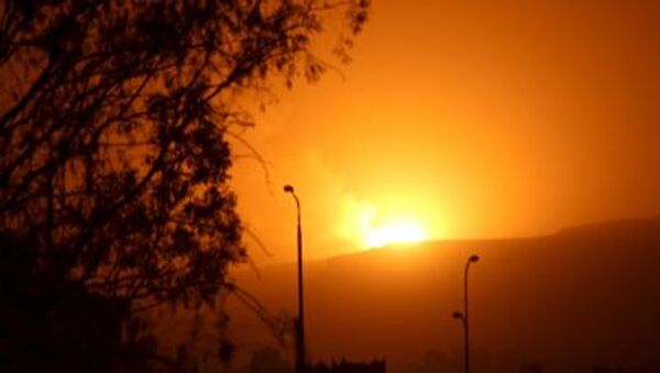 イエメンのサナア市で火事 - Sputnik 日本