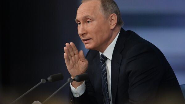 プーチン大統領―ロシア経済は危機のピークが過ぎている - Sputnik 日本