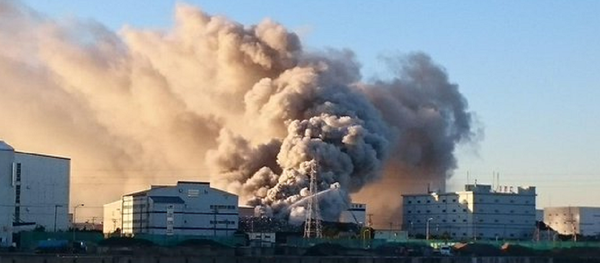 千葉　産廃置き場から出火　9時間以上沈下せず - Sputnik 日本