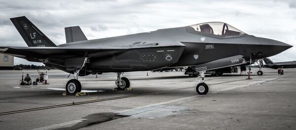 F-35 F-35 - Sputnik 日本