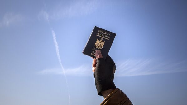 ドイツメディア：テロリストは数千通の「難民パスポート」を手にしている - Sputnik 日本