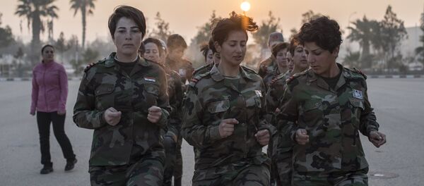 シリア軍ダマスカス女性大隊 シリア軍ダマスカス女性大隊 - Sputnik 日本