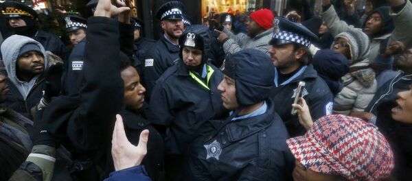 黒人少年を射殺した警官不起訴 米ニューヨークで抗議デモ 黒人少年を射殺した警官不起訴 米ニューヨークで抗議デモ - Sputnik 日本