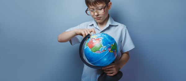 2016年、我々を待つものは何か;欧米は牙をむくのを止め、ロシアに微笑むか? 2016年、我々を待つものは何か;欧米は牙をむくのを止め、ロシアに微笑むか? - Sputnik 日本