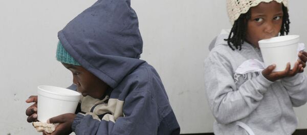 ケニア人教師、テロ組織への児童募集の罪で20年の禁固刑 ケニア人教師、テロ組織への児童募集の罪で20年の禁固刑 - Sputnik 日本