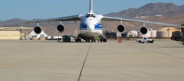 ロシア空軍、シリアのフメイミム基地に1万4000トンの物資を届ける ロシア空軍、シリアのフメイミム基地に1万4000トンの物資を届ける - Sputnik 日本