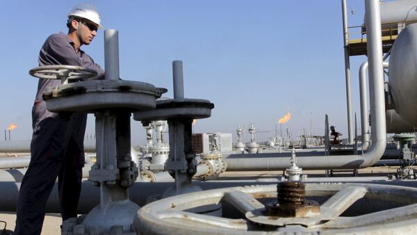 イラク、一日あたりの原油生産量を455万バレルという記録的な水準に増加 - Sputnik 日本