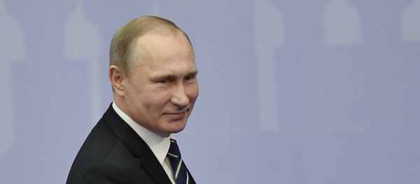 プーチン大統領、ルーブル安で「新たな可能性」が開ける - Sputnik 日本