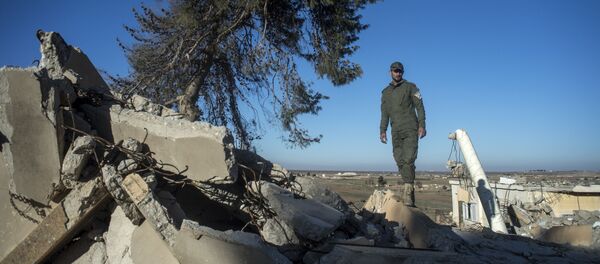 ダーイシュ(IS) デリゾールで自分達の戦闘員数百を犠牲に ダーイシュ(IS) デリゾールで自分達の戦闘員数百を犠牲に - Sputnik 日本