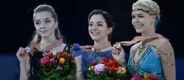 何度でも立ち上がり、滑り続けねばならない 何度でも立ち上がり、滑り続けねばならない - Sputnik 日本