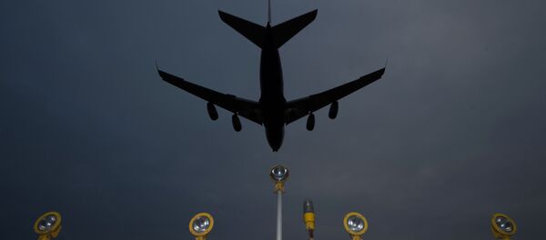 飛行機 - Sputnik 日本