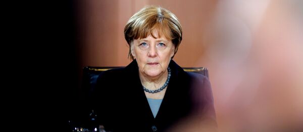 メルケル首相、トルコ首相との会談で「シリアでのロシアの空爆に恐怖」と語る メルケル首相、トルコ首相との会談で「シリアでのロシアの空爆に恐怖」と語る - Sputnik 日本