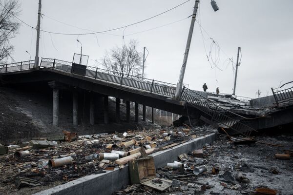 ドネツク市の爆破で壊れたプチロフスキー橋 - Sputnik 日本