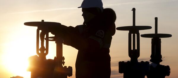 露エネルギー省「ロシアでの原油採掘の生産コストは1バレル平均2ドル」 - Sputnik 日本