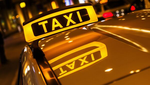 女性がタクシー運転手を性的暴行、強盗　米国 - Sputnik 日本