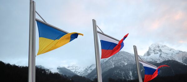 ウクライナとロシアの国旗 ウクライナとロシアの国旗 - Sputnik 日本