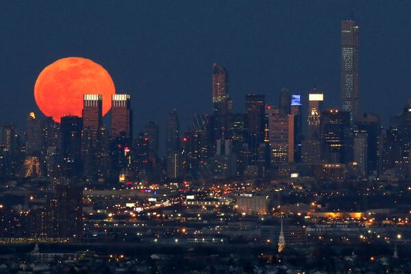 ニューヨーク上空の満月。 - Sputnik 日本