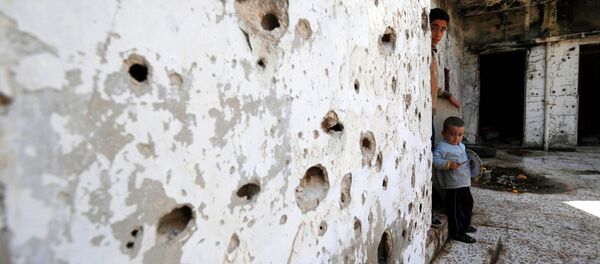 シリア、ラタキアで外国人記者団が砲撃に遭遇 シリア、ラタキアで外国人記者団が砲撃に遭遇 - Sputnik 日本